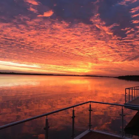 Schwimmendes Haus Robby Ii